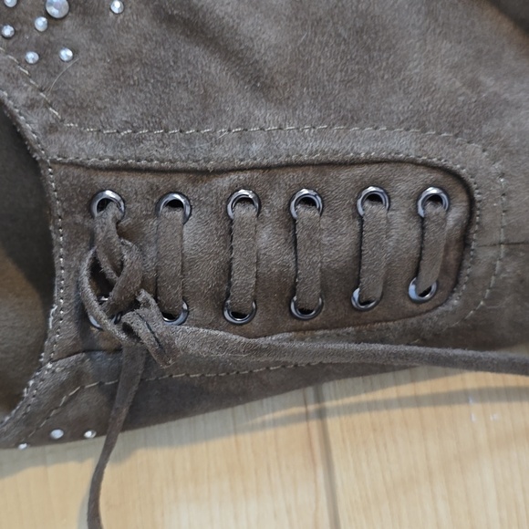 Naughty Monkey Knee High Rhinestone Suede Brown 4" Heel Boots (8) - Picture 6 of 8